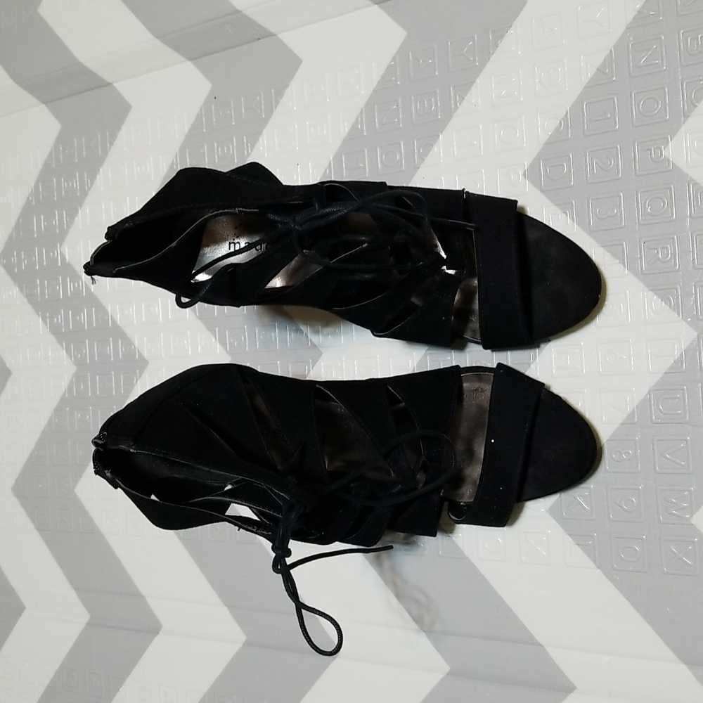Black shoes